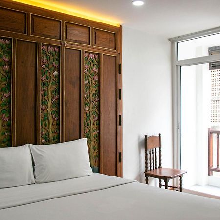 Lamphu Tree House Boutique Hotel Бангкок Экстерьер фото